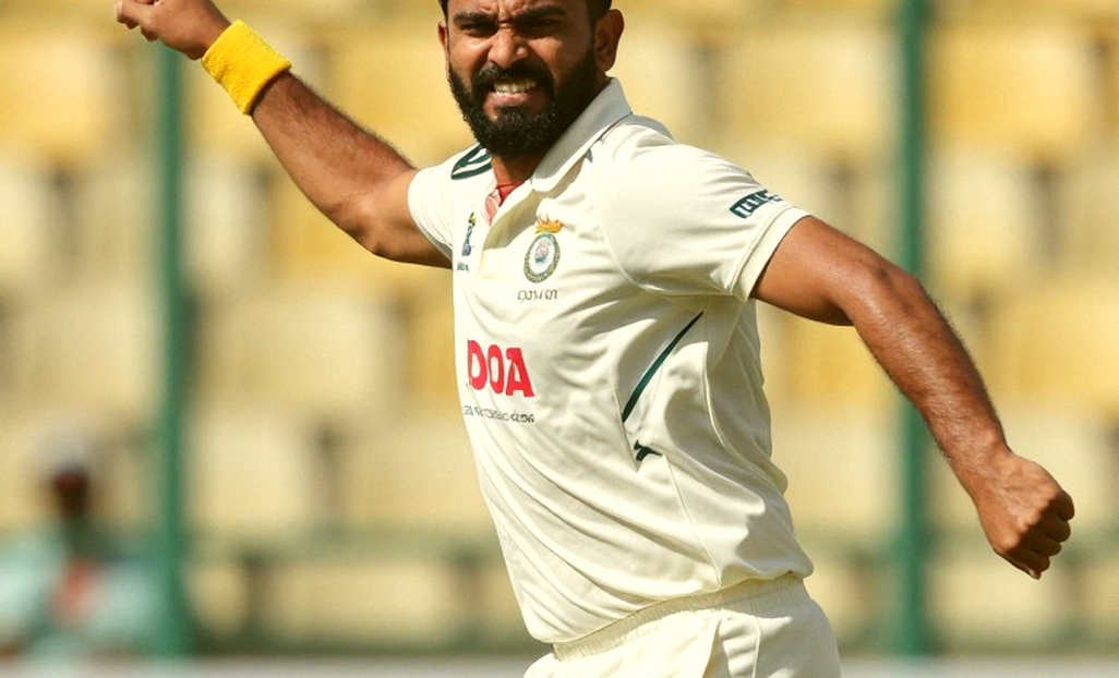 ৫-০ স্কোরকার্ড আর ফোলা হাঁটু: ভিয়েতনামের টিম কাতার সোনাটা আসলে কী বলে